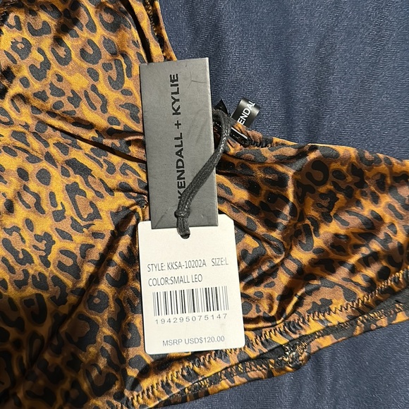 Leo print swimsuit BRAND NEW - Picture 3 of 3